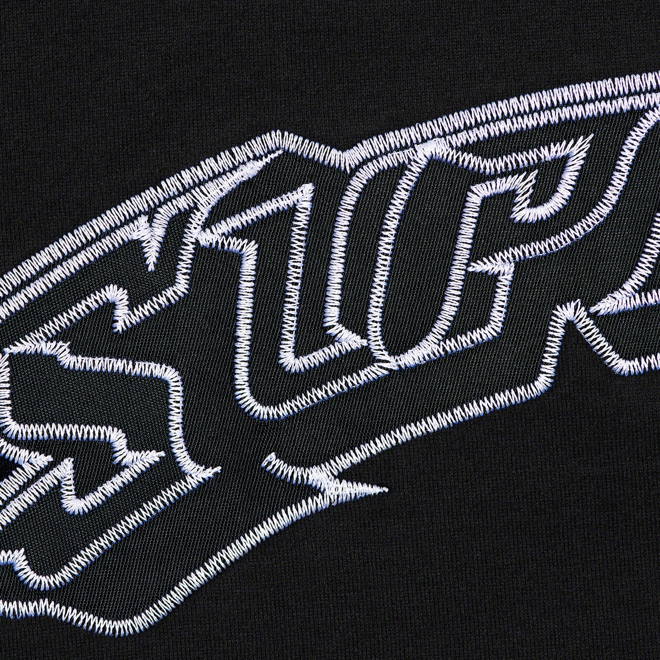 Appliqué Arc S/S Top view 11